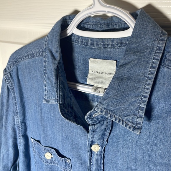 Em’s American Eagle Casual Button Up - Picture 2 of 4